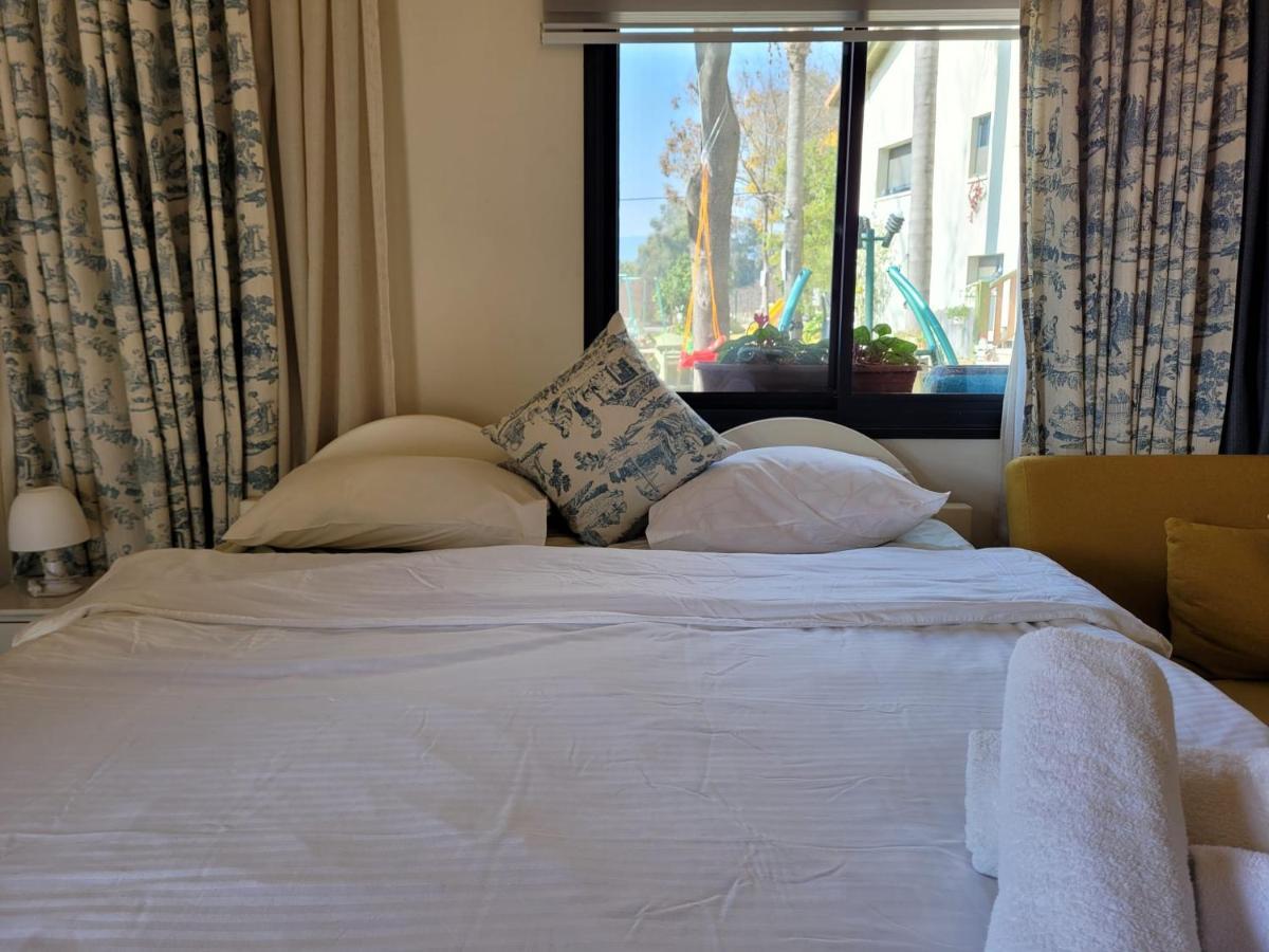 Nuriel Fruit & Guest House Sheʼar Yashuv 외부 사진