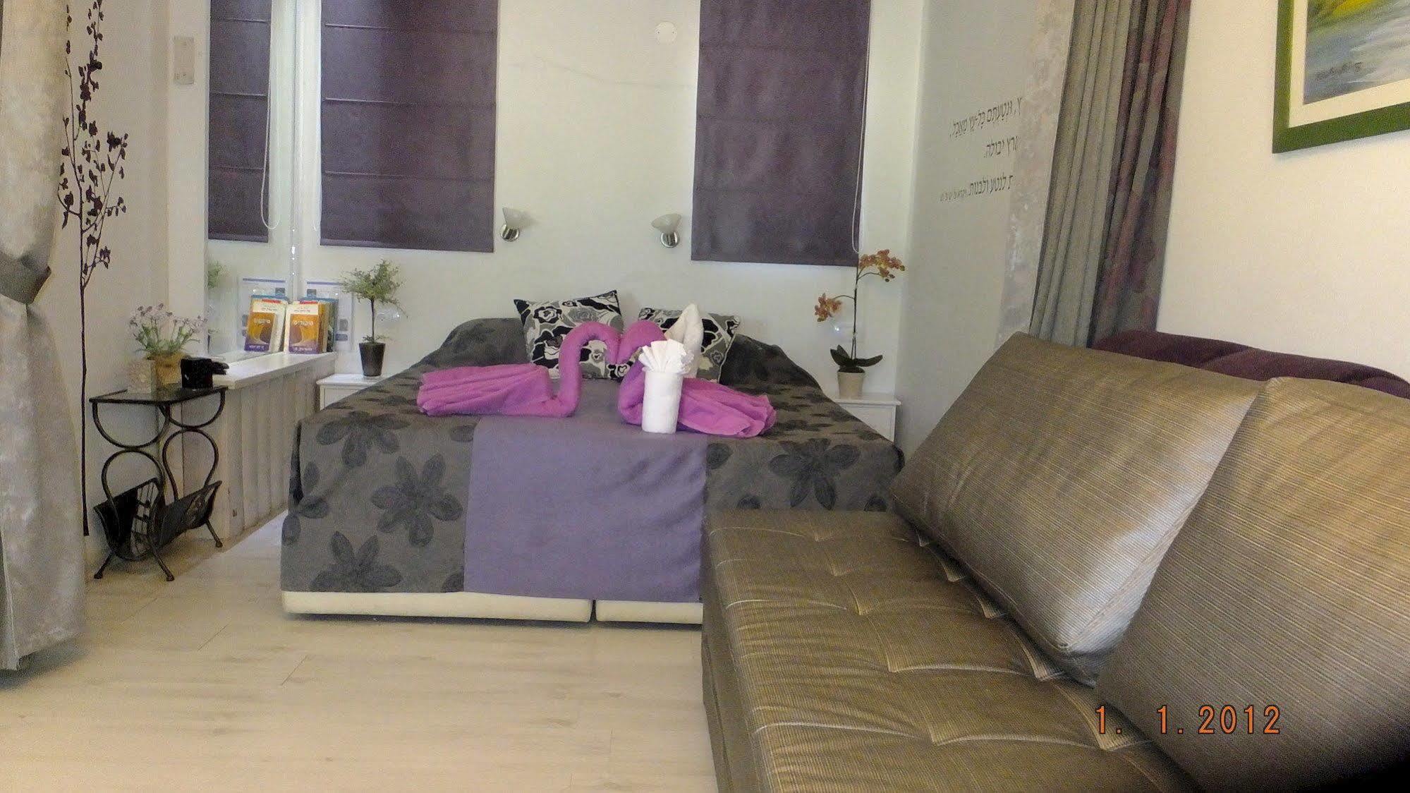 Nuriel Fruit & Guest House Sheʼar Yashuv 외부 사진